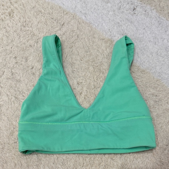 lululemon Align V-Neck Bra Light Support, A/B Cup Pistachio Green Size 6 - Picture 10 of 16